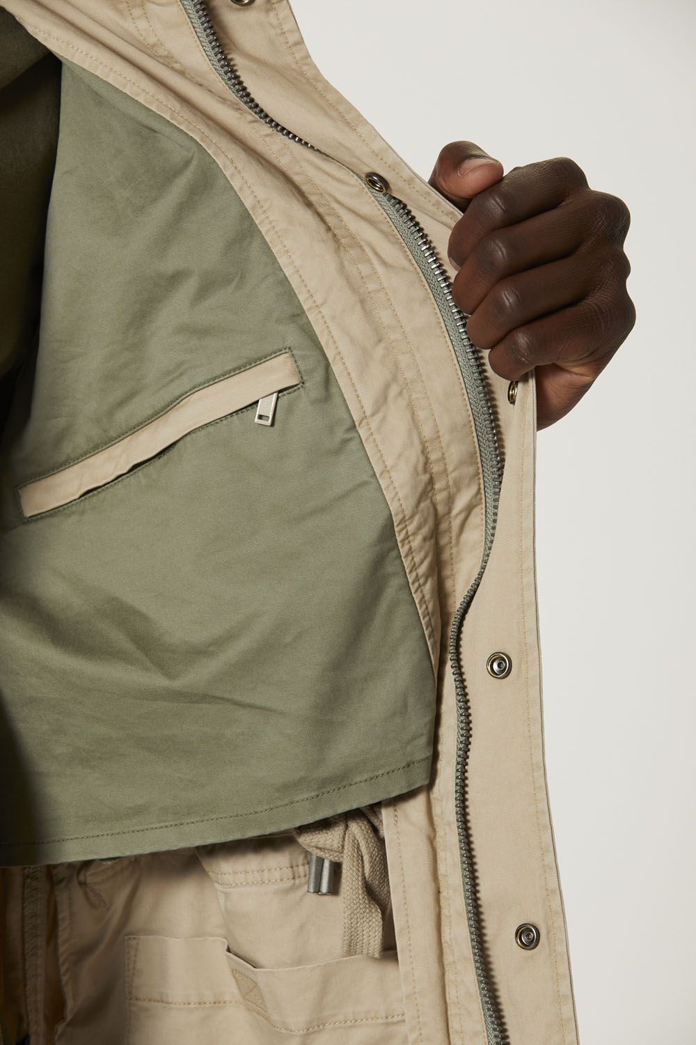 detail Bunda field jacket 231AB2063CT3013