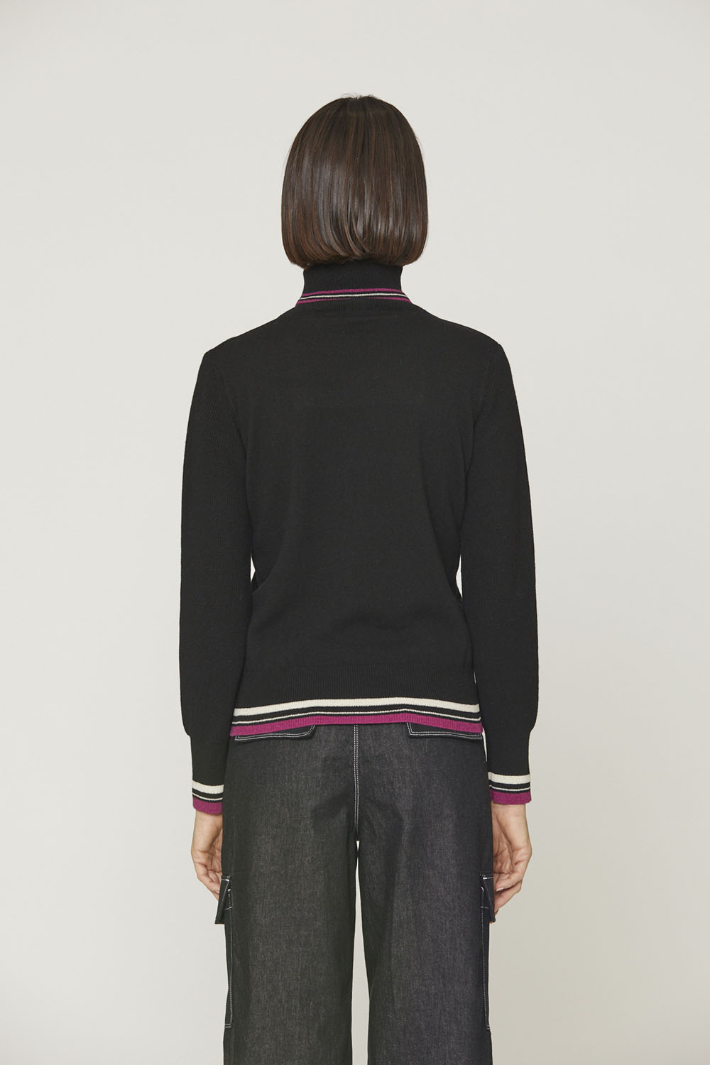 detail Svetr maglia collo alto 232MA1470DL516