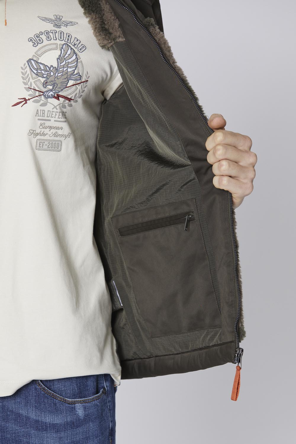 detail Bunda giubbino c cappuccio 242AB2202CT3482