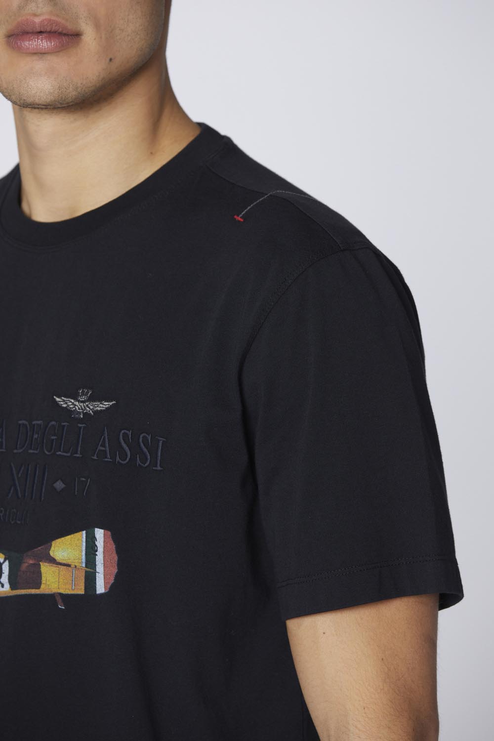 detail Tričko t-shirt m.c. 242TS2251J635