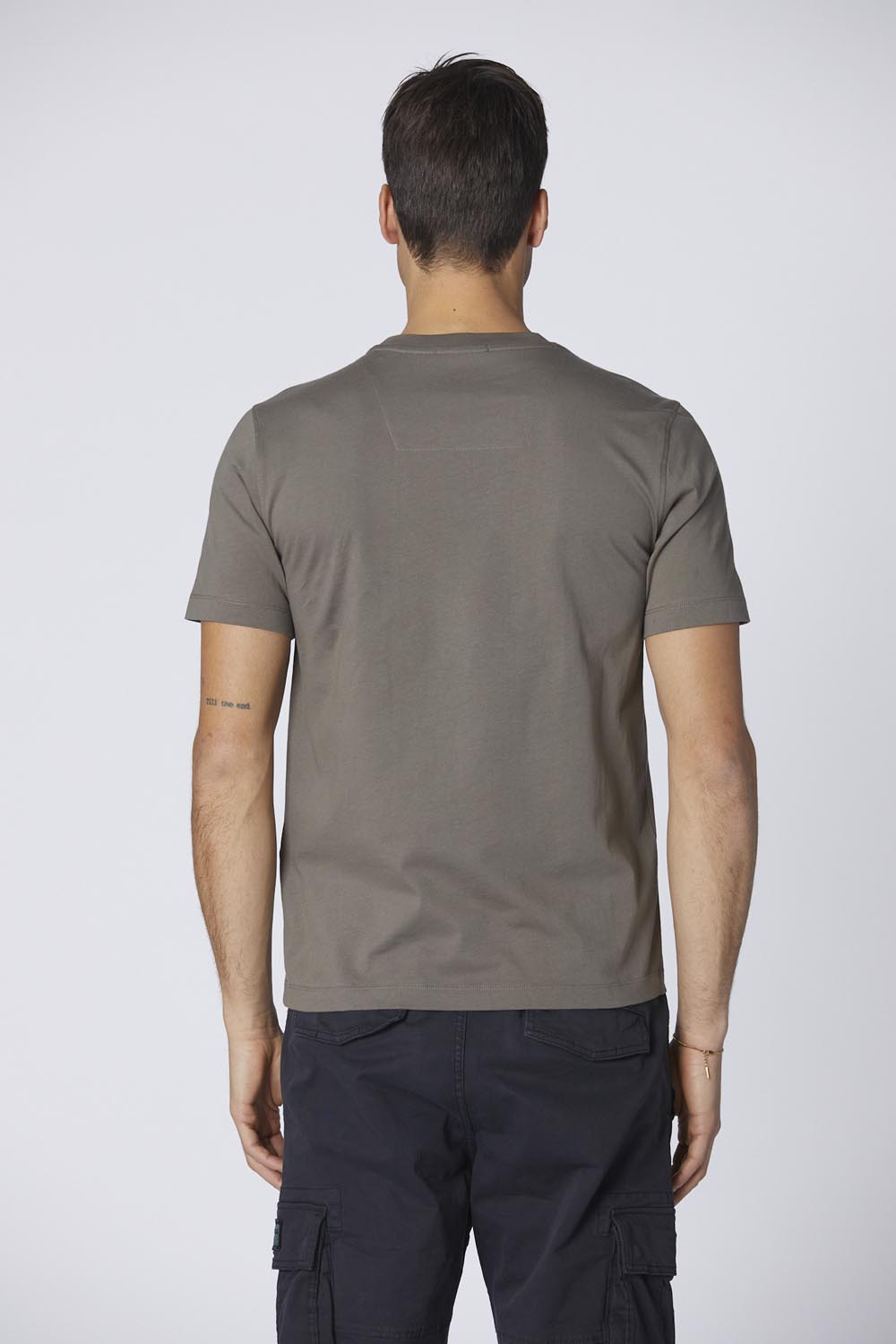 detail Tričko t-shirt m.c. 242TS2343J634