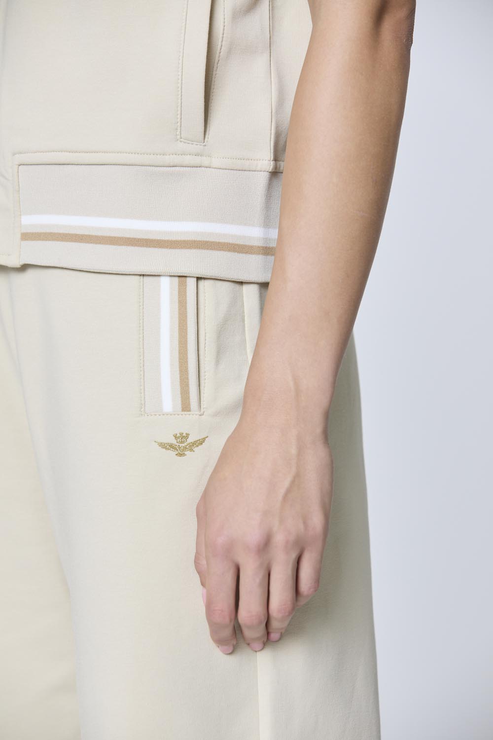 detail Mikina felpa m.c. 251FE2000DF423