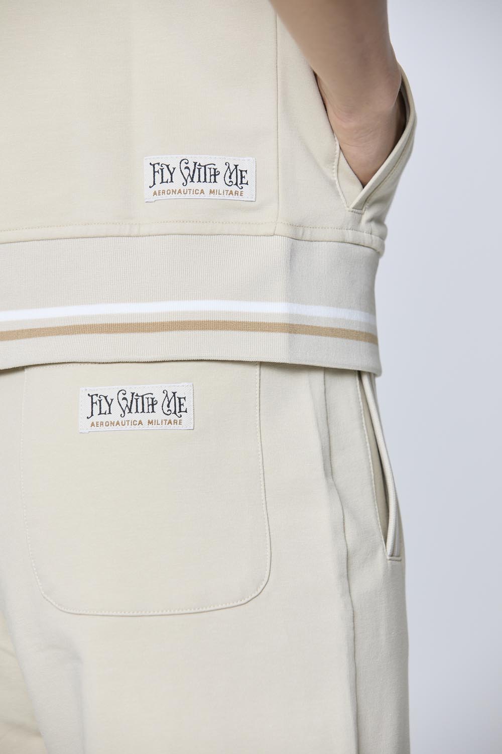 detail Mikina felpa m.c. 251FE2000DF423