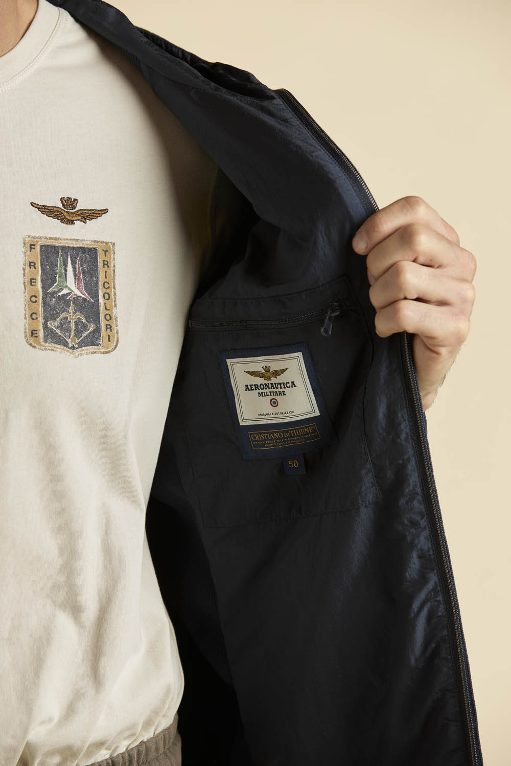 detail Bunda giubbino con cappuccio 261AM1388UCL00004