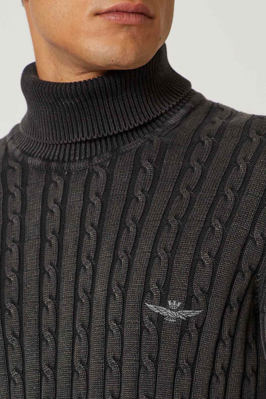 detail Svetr maglia collo alto 222MA1408L475