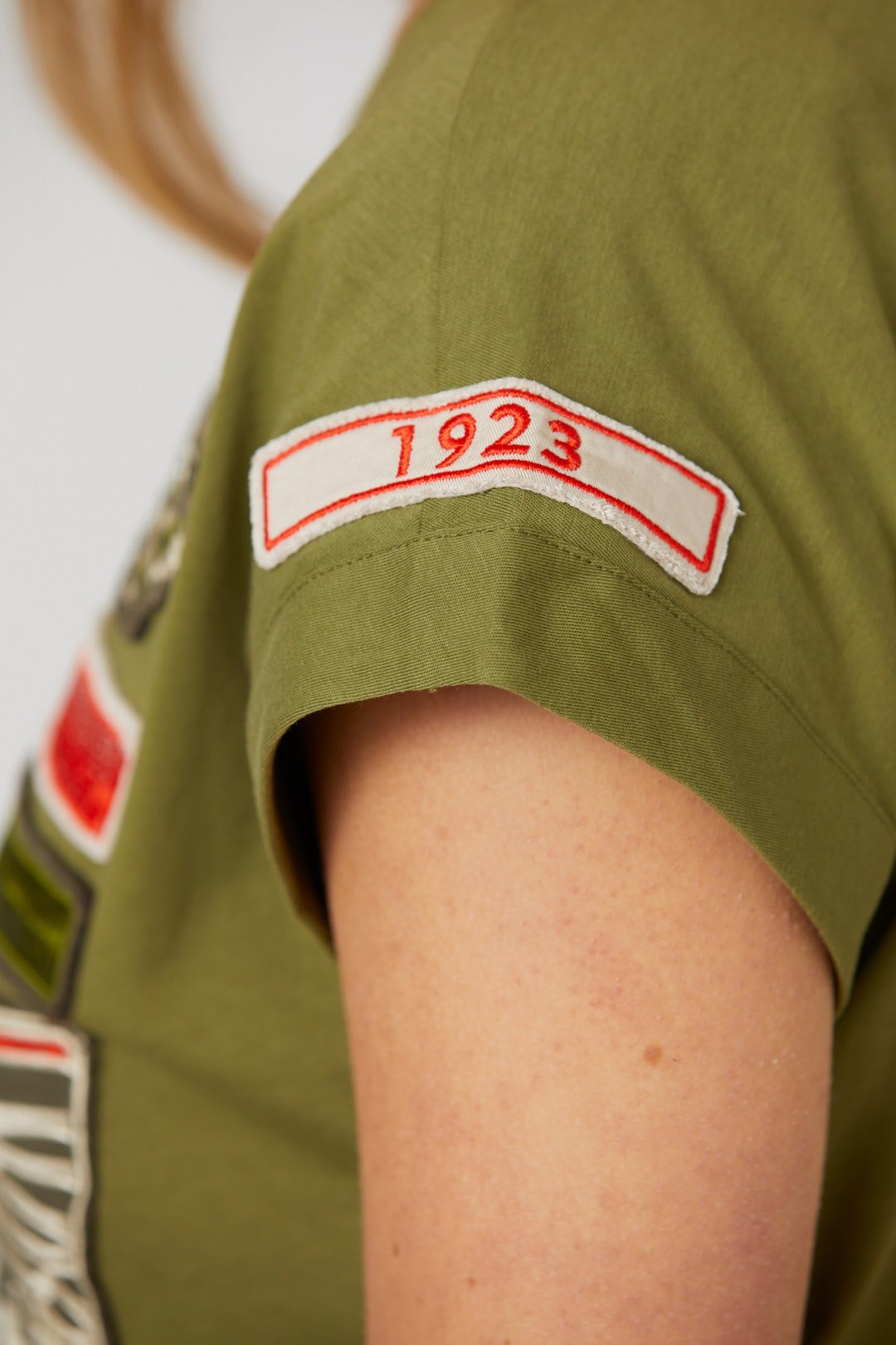 detail Tričko t-shirt m.c. 231TS2060DJ510