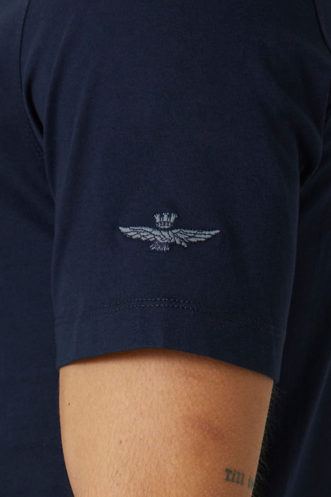 detail Tričko t-shirt m.c. 231TS2118J594
