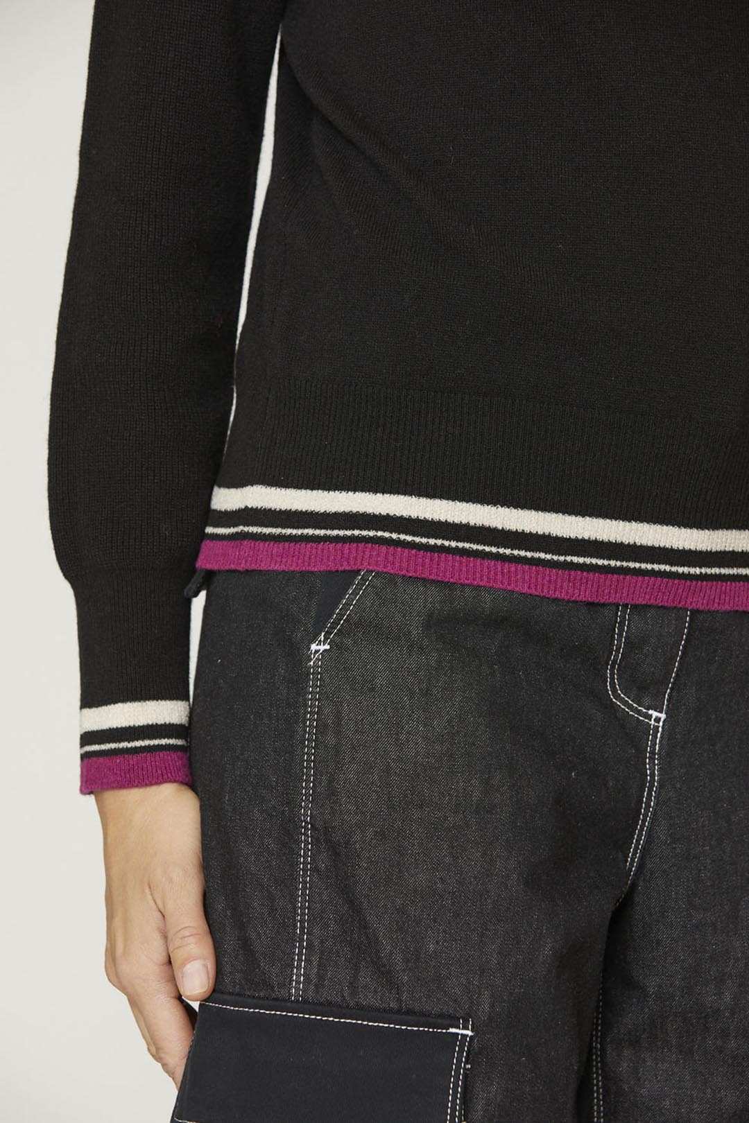 detail Svetr maglia collo alto 232MA1470DL516