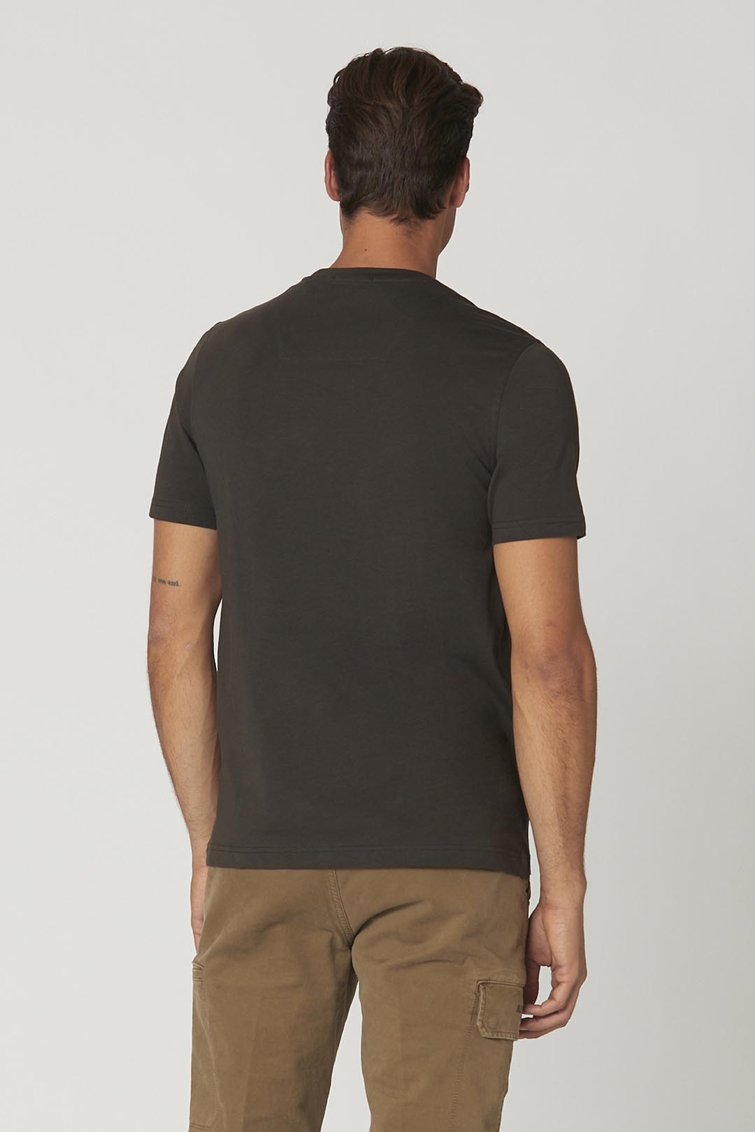detail Tričko t-shirt m.c. 232TS2152J597