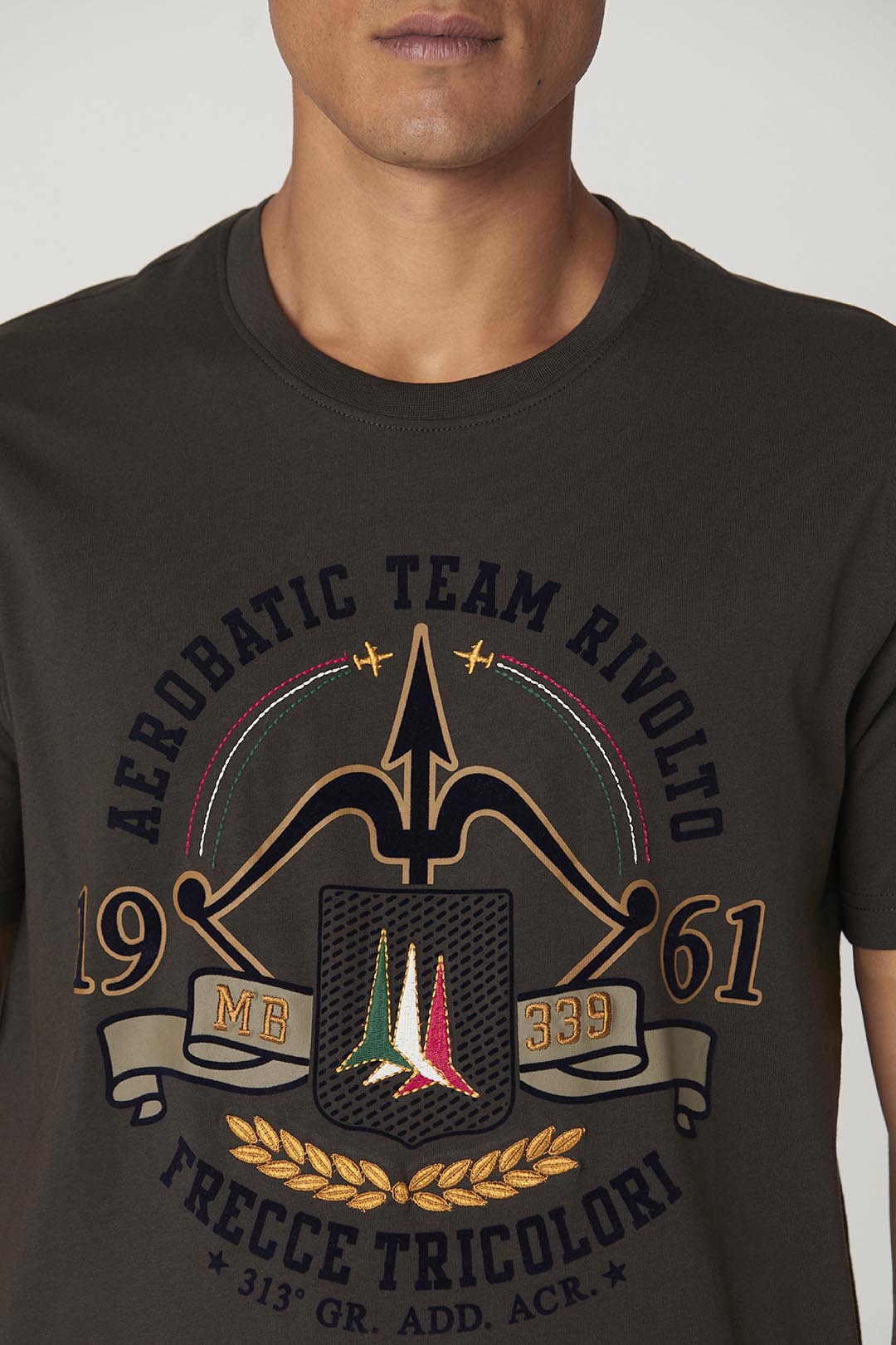 detail Tričko t-shirt m.c. 232TS2152J597