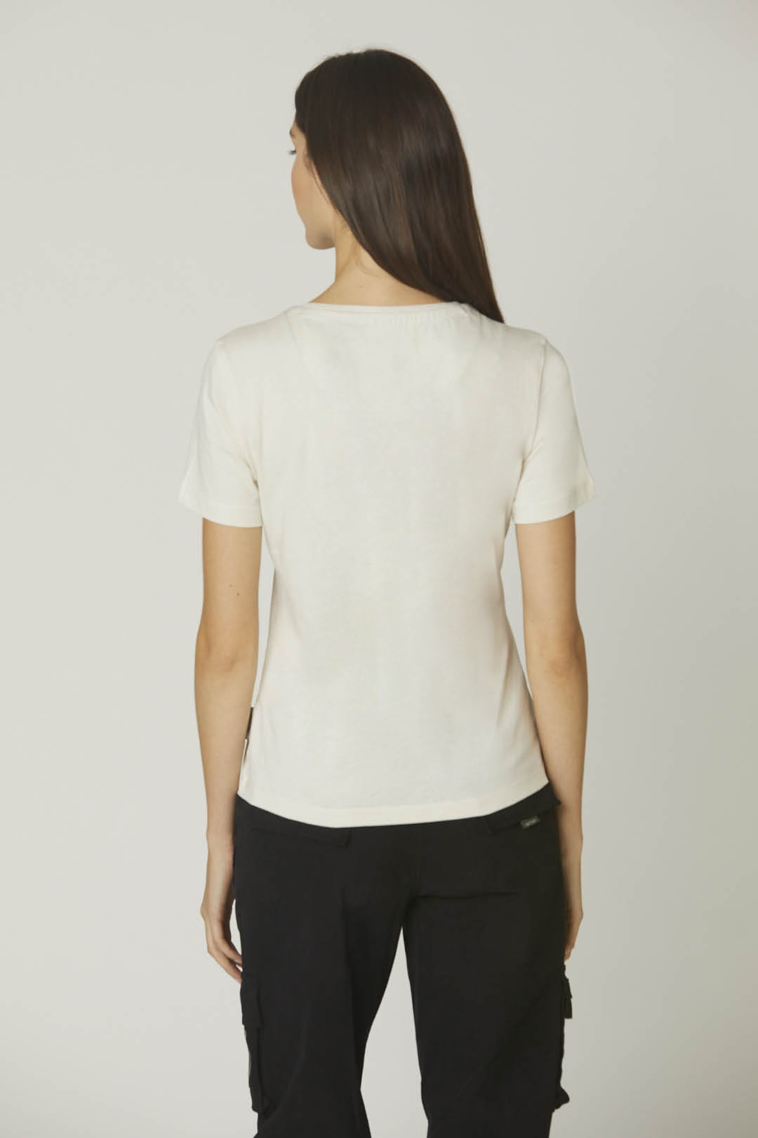 detail Tričko t-shirt m.c. 232TS2168DJ496