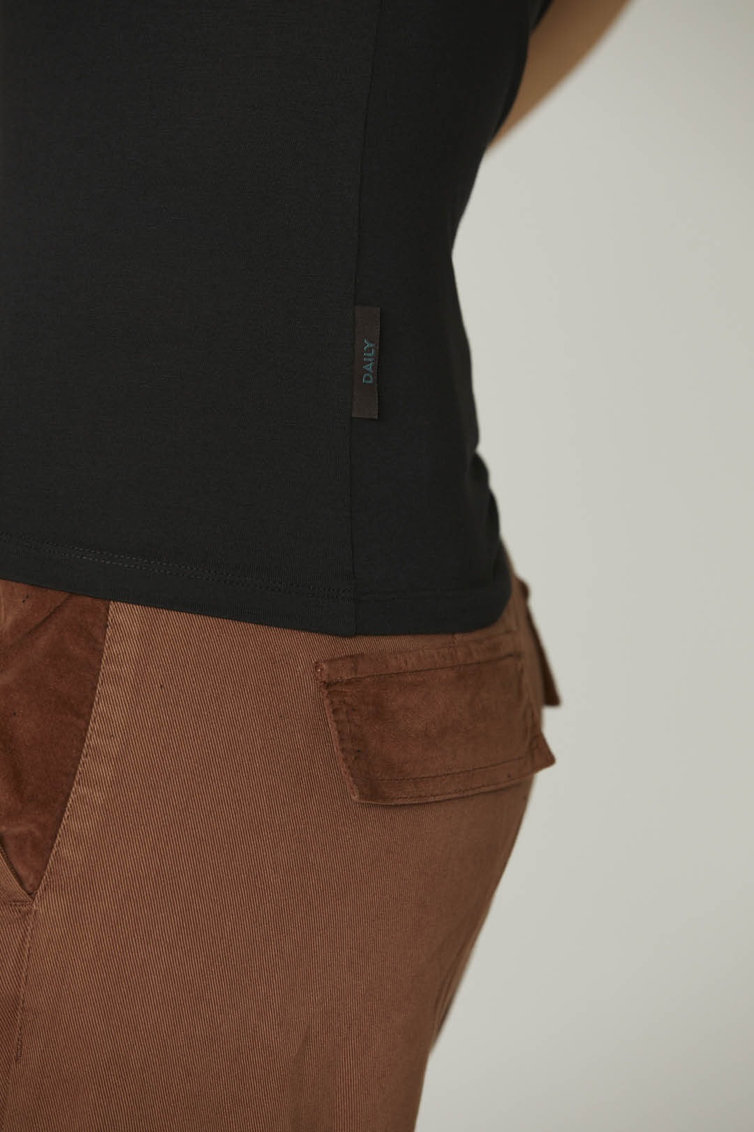 detail Tričko t-shirt m.c. 232TS2172DJ570