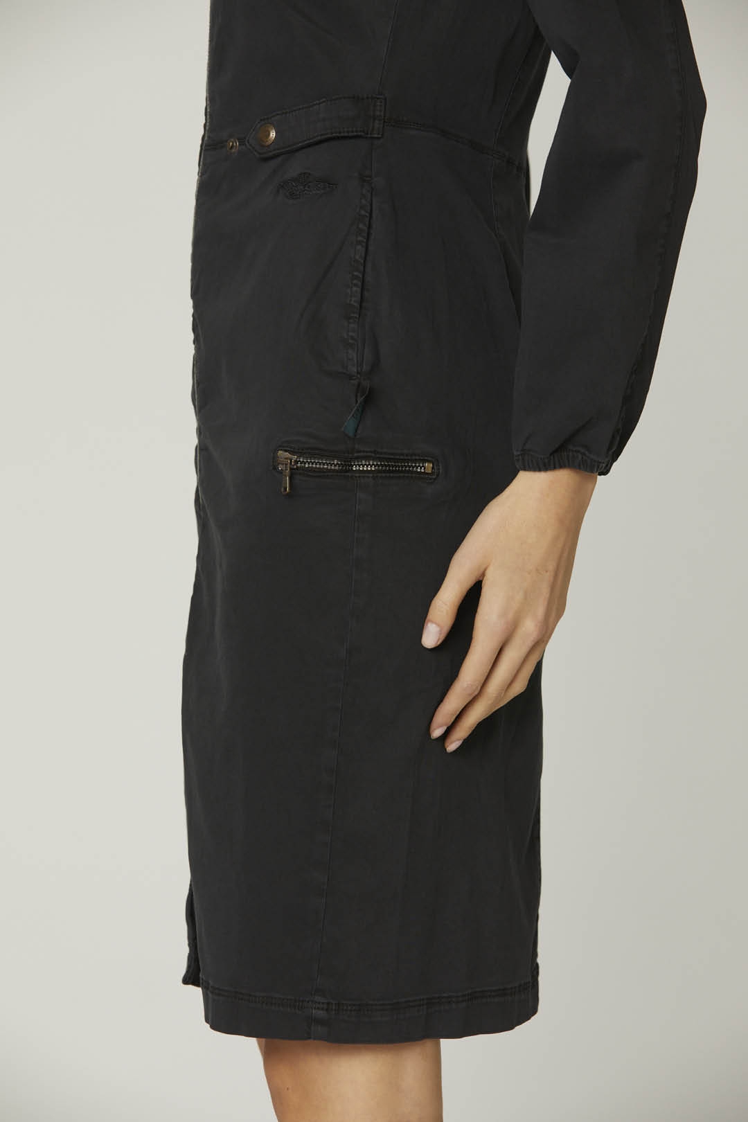 detail Šaty vestito c zip 232VE082DCT3191