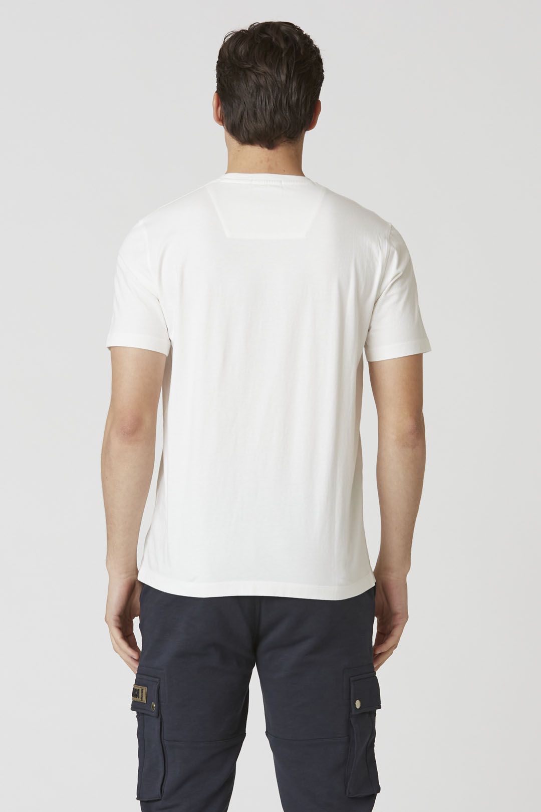 detail Tričko t-shirt m.c. 251TS2407J677