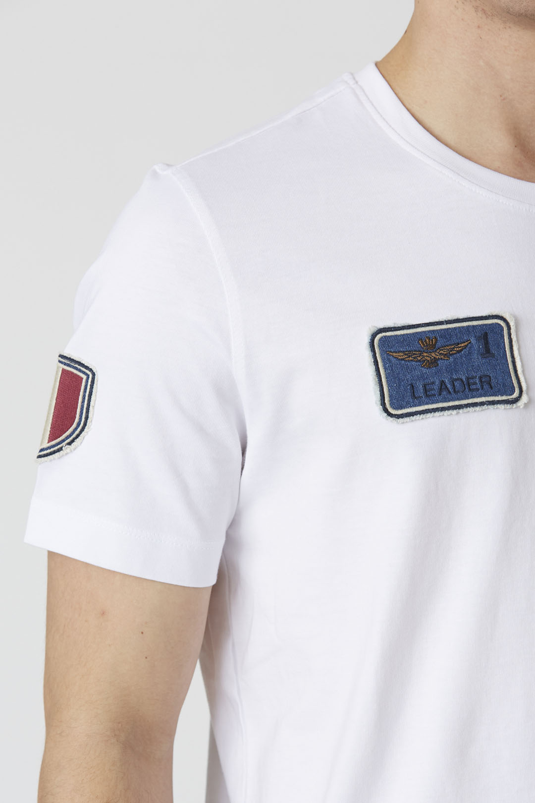 detail Tričko t-shirt m.c. 251TS2411J634