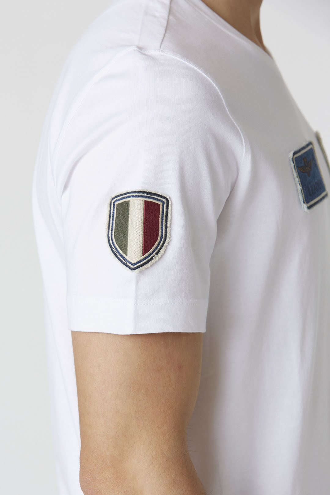 detail Tričko t-shirt m.c. 251TS2411J634
