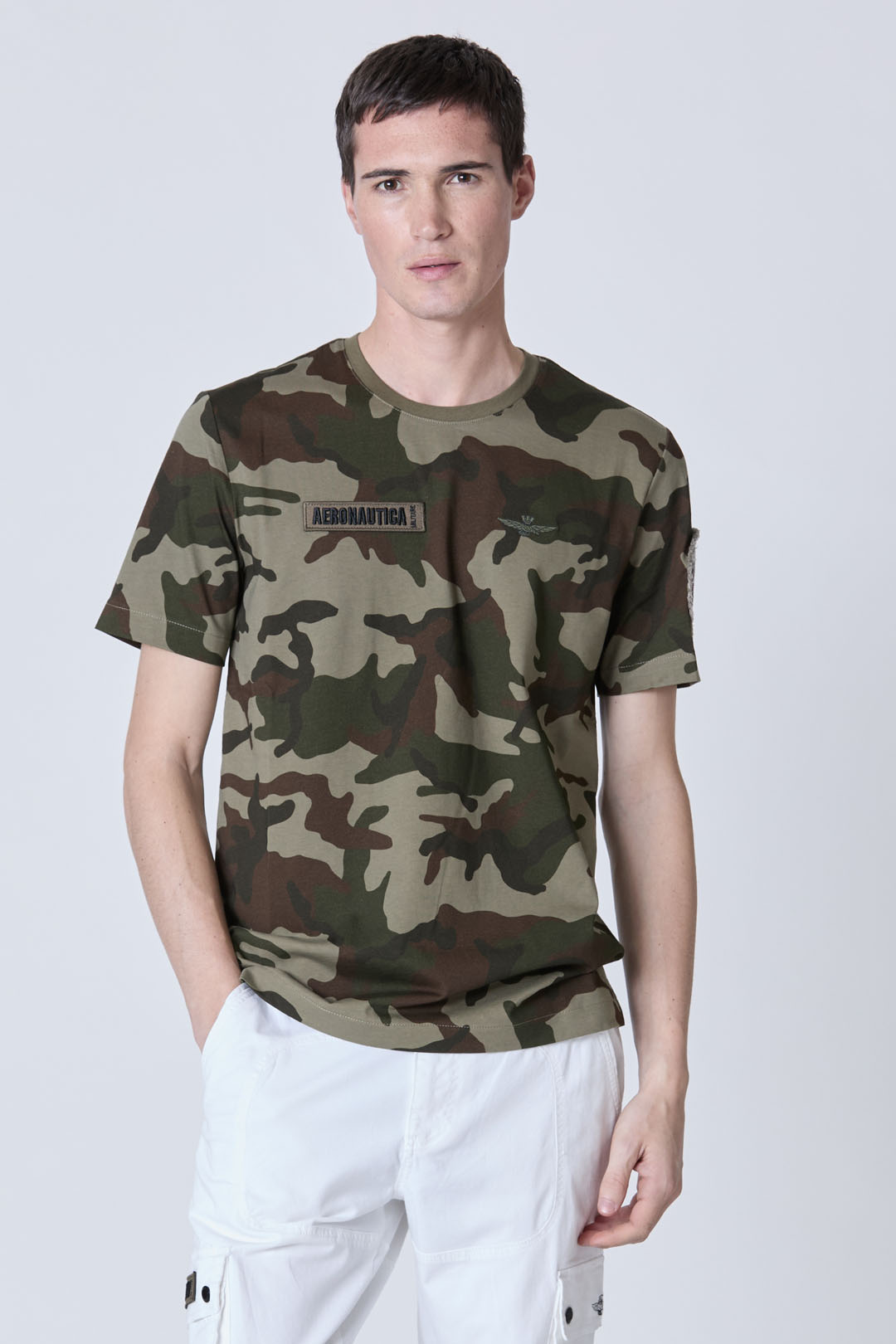detail Tričko t-shirt m.c. 251TS2415J684