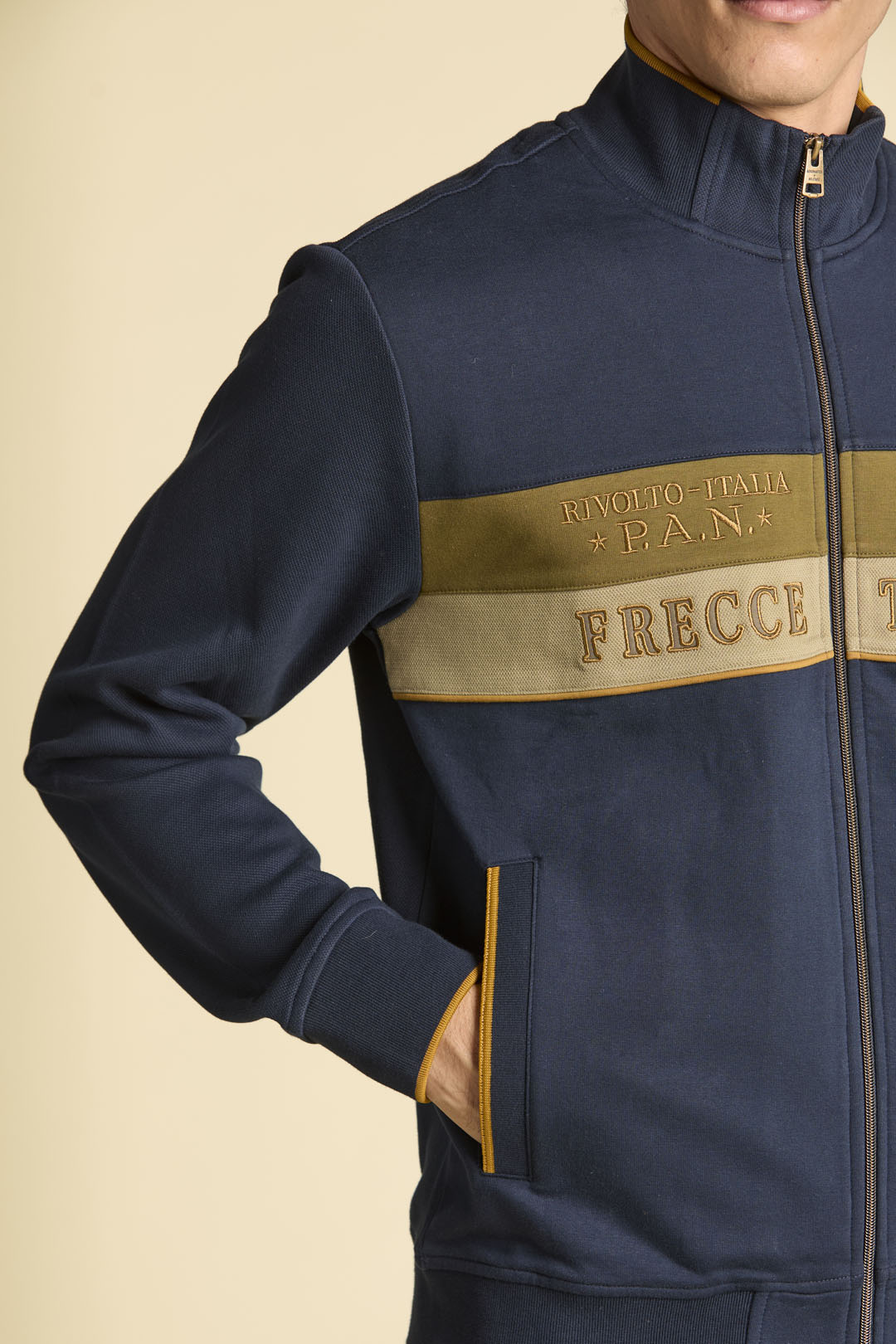 detail Mikina felpa full zip 252FE2066UP00350