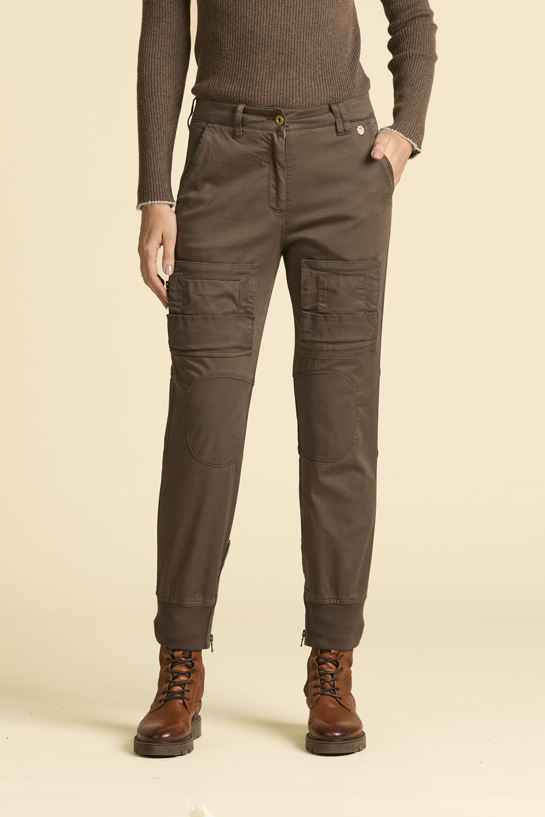 detail Kalhoty pantalone anti-g 252PA1684DCT03513