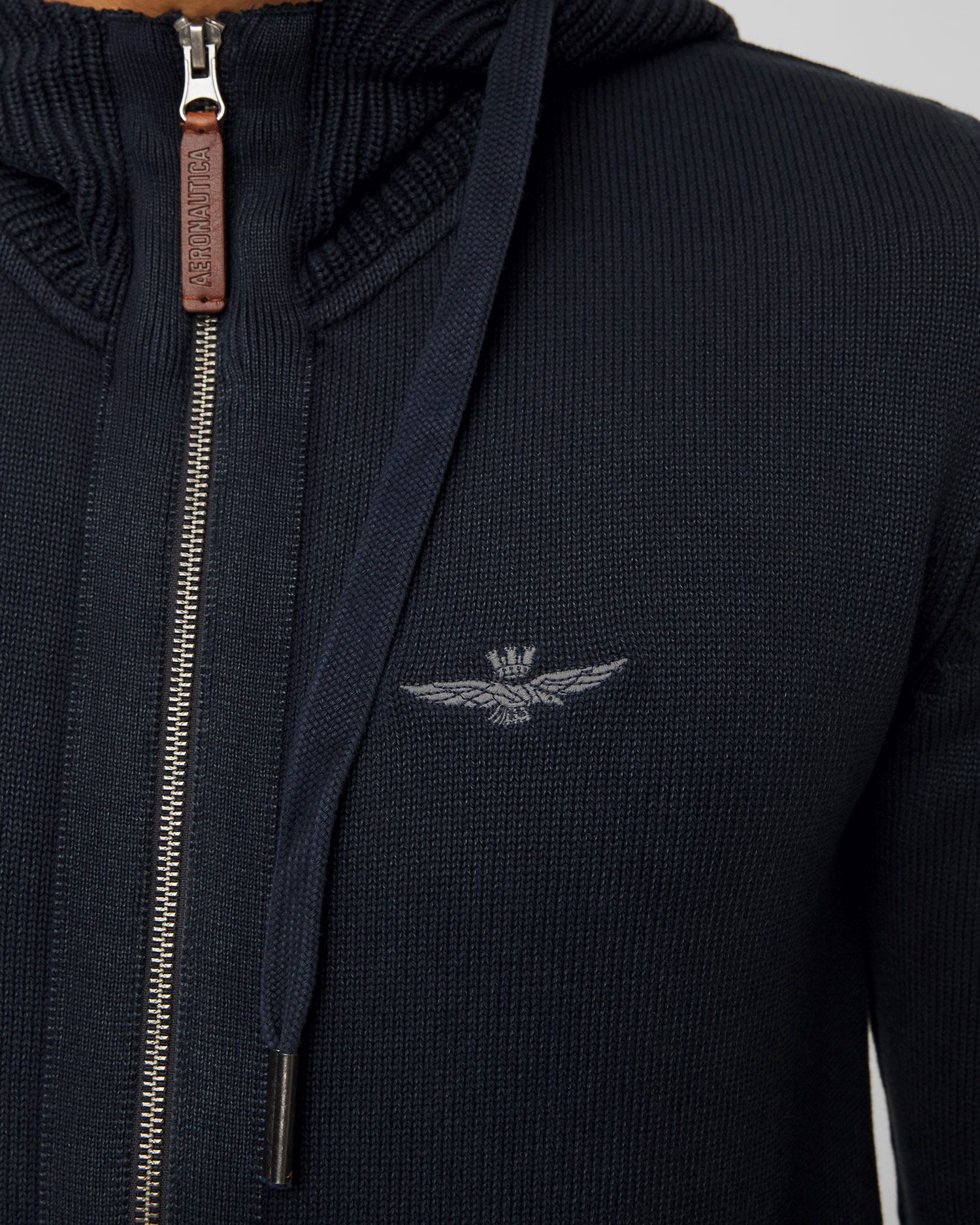 detail Svetr maglia c cappuccio 231MA1426L474